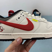 Cargar imagen en el visor de la galería, SB Dunk Low Ghostbusters Rice White Red Orange Black ZD2356-158
