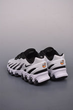 Cargar imagen en el visor de la galería, Air Max Dn8 White and Black Zebra Pattern FQ7860-009
