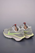 Cargar imagen en el visor de la galería, Nike Reactx Pegasus Trail 5 Next Nature Light Green DV3864-004
