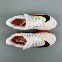Cargar imagen en el visor de la galería, Zoom fly6 White Black Magic Ember IB6657-108
