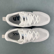 Cargar imagen en el visor de la galería, Nike Zoom Vomero 18 White Grey Green HM6804-103
