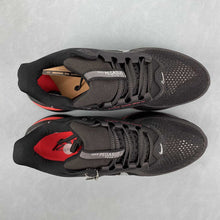 Cargar imagen en el visor de la galería, Pegasus Premium Black Bright Crimson HQ2592-003
