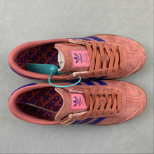 Cargar imagen en el visor de la galería, Adidas Hamburg Rose Blue Gum H00446
