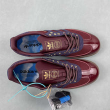 Cargar imagen en el visor de la galería, Adidas Samba OG Alwayth College Burgendy IH5187
