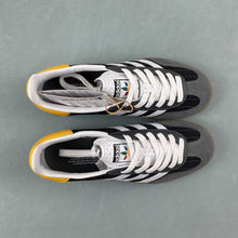 Cargar imagen en el visor de la galería, Adidas Gazelle Indoor Olympic Core Black Cloud White Gum IF9642
