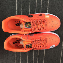 Cargar imagen en el visor de la galería, Air Force 1 Low 07 Prm Just Do It Total Orange AR7719-800
