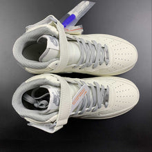 Cargar imagen en el visor de la galería, Air Force 1 07 Mid Beige White Gray PA0920-608
