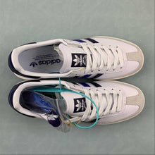 Cargar imagen en el visor de la galería, Adidas Jeans White Crystal White GW5753

