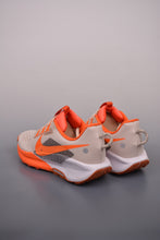 Cargar imagen en el visor de la galería, Nike Reactx Pegasus Trail 5 Next Nature Grey Orange Black DV3865-620
