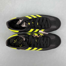 Cargar imagen en el visor de la galería, Adidas SL 72 RS Core Black Solar Yellow Gold Metallic IG4647
