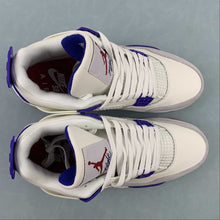 Cargar imagen en el visor de la galería, SB x Air Jordan 4 Retro Sapphire White Royal Blue Gum DR5415-102
