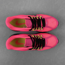 Cargar imagen en el visor de la galería, Nike Air Max 2013 Pink Lace Up Low Top 555753-600
