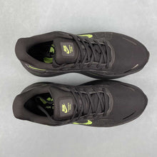 Cargar imagen en el visor de la galería, Nike Vomero Premium Black Green HQ2050-212
