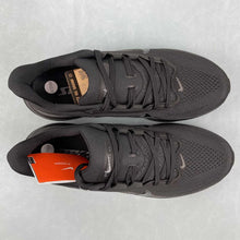 Cargar imagen en el visor de la galería, Air Zoom Pegasus 42 Black Black Anthracite IB1881-003
