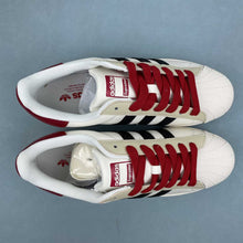 Cargar imagen en el visor de la galería, Adidas Superstar x Stussy BZ2522
