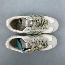 Cargar imagen en el visor de la galería, Adidas Gazelle Bold Cream White Halo Green Orbit Gray JR8373
