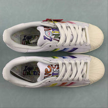 Cargar imagen en el visor de la galería, Adidas Superstar Pride Love Unites GW2415
