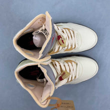 Cargar imagen en el visor de la galería, Air Jordan 5 Retro Off-White Sail Sail Fire Red Muslin Black DH8565-100
