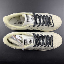 Cargar imagen en el visor de la galería, Adidas Superstar Beige Black 3M x Reigning Champ HQ0569
