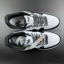 Cargar imagen en el visor de la galería, Air Force 1 07 Low Kung Fu Panda Customised BS9055-701
