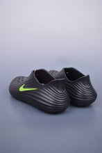 Cargar imagen en el visor de la galería, Nike ReactX Rejuven8 Black Neon Green Hook HV5060-003
