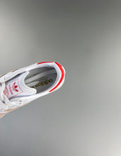 Cargar imagen en el visor de la galería, Adidas Samba OG Kith Classics Program White Red GY2544
