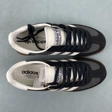 Cargar imagen en el visor de la galería, Adidas Handball Spezial Carbon Off White Black IH6590
