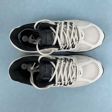 Cargar imagen en el visor de la galería, Nike Air Max 2013 Desert Sand FZ3156-008
