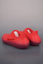 Cargar imagen en el visor de la galería, Nike ReactX Rejuven8 University Red HV5060-601
