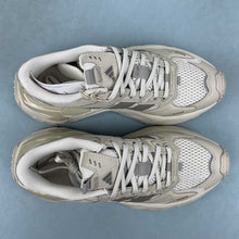 Cargar imagen en el visor de la galería, Adidas XLG STORM EDGE Wonder Beige Putty Beige Alumina JQ4088
