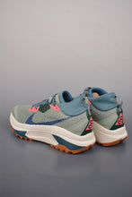 Cargar imagen en el visor de la galería, Nike ACG Zegama Lake Green Pink HV8113-300
