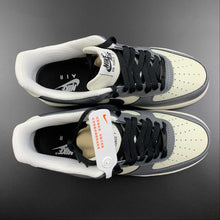 Cargar imagen en el visor de la galería, Air Force 1 Low Grey White FD9063-100
