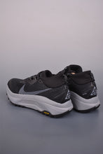 Cargar imagen en el visor de la galería, Nike ACG Zegama Black Gray HV8113-005
