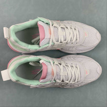 Cargar imagen en el visor de la galería, Nike V2k Run White White Light Pink FD0736-118
