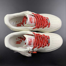 Cargar imagen en el visor de la galería, Supreme x Air Force 1 07 Low Beige Red SU0220-001
