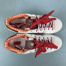 Cargar imagen en el visor de la galería, Adidas Superstar 2 x Toy Story Off White Halo Blue Scarlet KK4472
