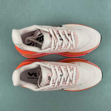 Cargar imagen en el visor de la galería, Nike Vomero Premium Lt Pink Orange FN8453-036
