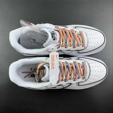 Cargar imagen en el visor de la galería, Air Force 1 07 Low Panda White Black Reflective Multi GU6936-599
