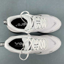 Cargar imagen en el visor de la galería, Nike Zoom Vomero PLUS White Metallic Silver Cool Grey II7181-102
