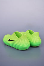 Cargar imagen en el visor de la galería, Nike ReactX Rejuven8 Green Strike Black-Volt HV5060-300
