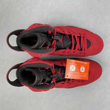 Cargar imagen en el visor de la galería, Air Jordan 6 Retro Toro Bravo Varsity Red Black T8529-600
