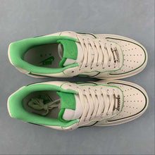 Cargar imagen en el visor de la galería, Air Force 1 07 Low SU19 White Green UH8958-022
