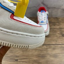 Cargar imagen en el visor de la galería, Air Force 1 Shadow Highlighted University Red Photo Blue CU8591-100
