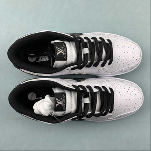 LV x SB Dunk Low White Black Silver LV0526-591