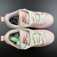 Cargar imagen en el visor de la galería, SB Dunk Low Disrupt 2 Pink DH4402-100
