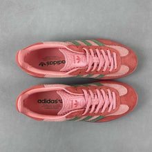 Cargar imagen en el visor de la galería, Adidas Gazelle Indoor Semi Pink Spark Preloved Scarlet IG6782

