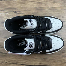 Cargar imagen en el visor de la galería, Air Force 1 07 Low QS White Black CT7875-995
