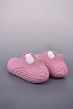 Cargar imagen en el visor de la galería, Nike ReactX Rejuven8 Pink HV5062-600
