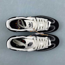 Cargar imagen en el visor de la galería, Adidas Samba OG Day of the Dead Pack Black JI3932
