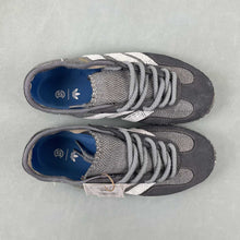 Cargar imagen en el visor de la galería, Clot x Adidas Gazelle Halo Ivory IH3144
